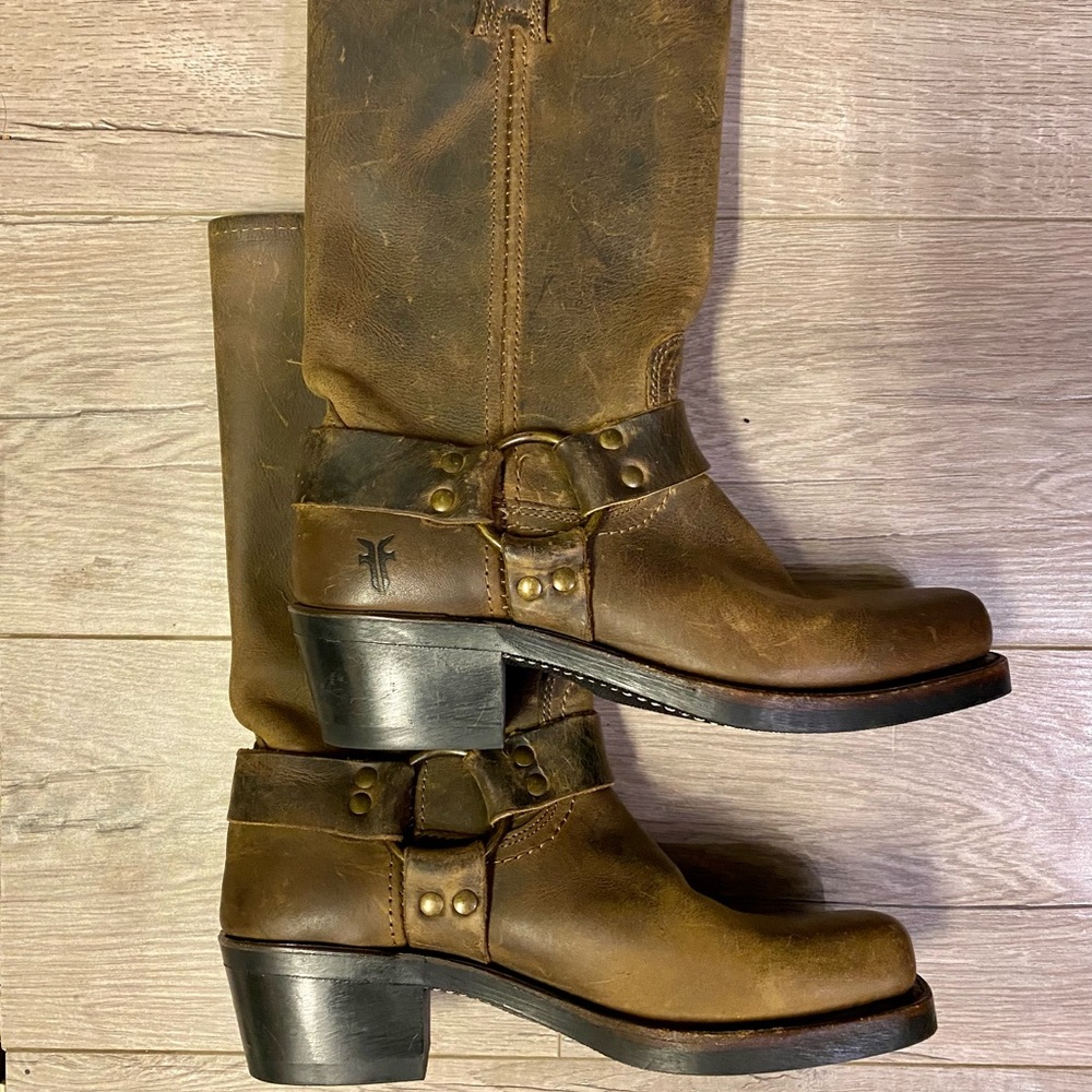 Frye harness pull on riding boot